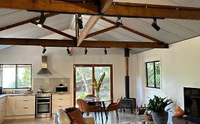 Studio@Mimburi. Eco-Luxe Studio And Amazing Views!